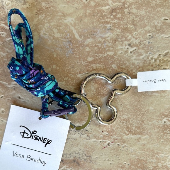 VERA BRADLEY DISNEY BREAKAWAY LANYARD:NWT MICKEY & MINNIE'S VINE FLORAL - Picture 2 of 11